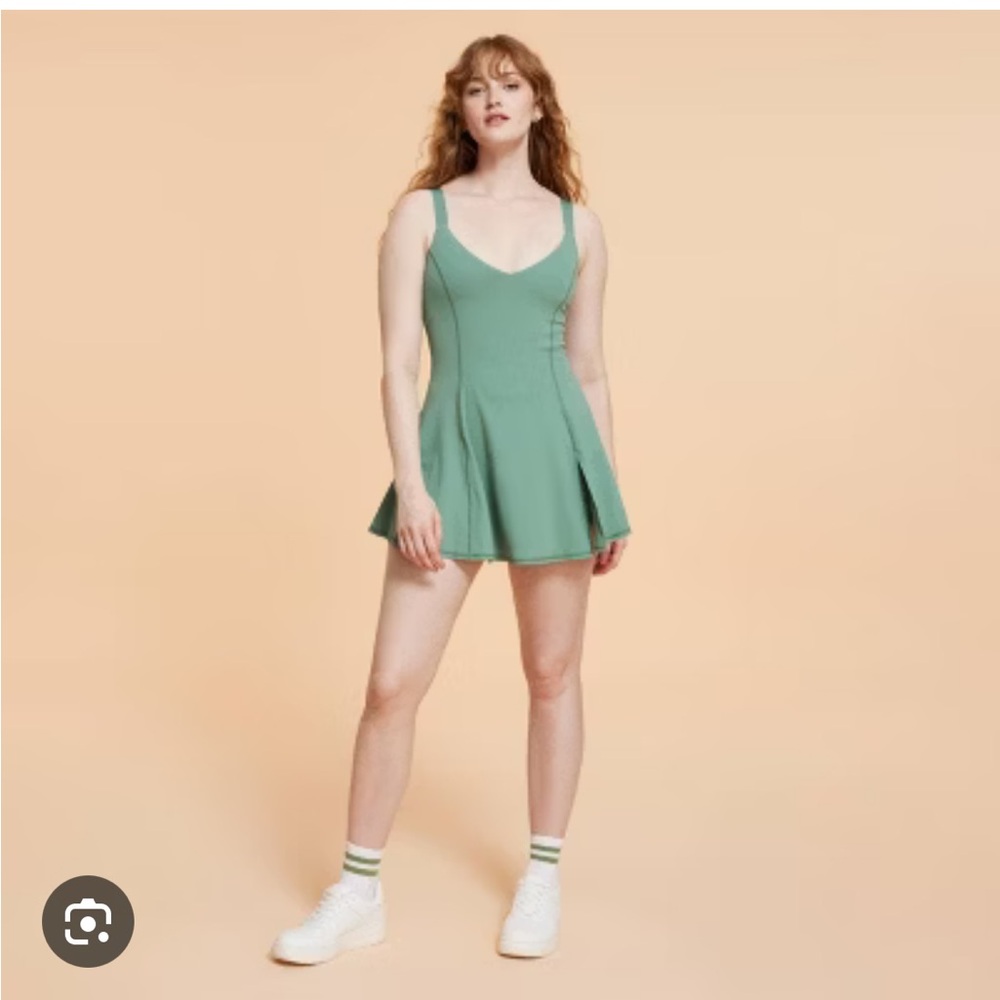 NWT: Blogilates Green Romance Run Dress